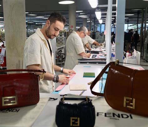 fendi polo logistico sesto fiorentino|Fendi sbarca a Serravalle, 200 posti di lavoro .